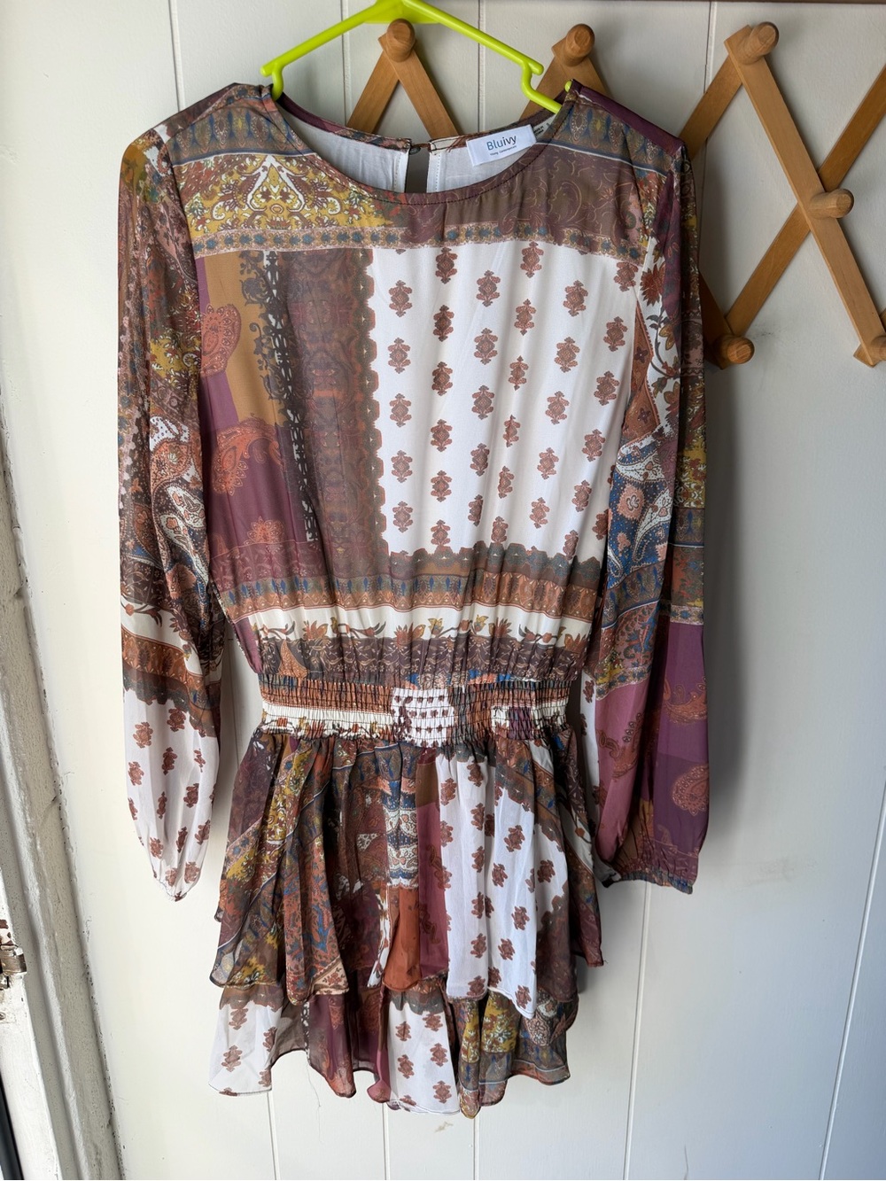 Three Birds Nest Bluivy Brown Paisley Long-Sleeve Smocked Waist Romper